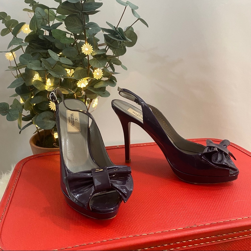 Valentino Garavani Slingback Bow Pumps